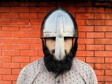 Casque médiéval normand