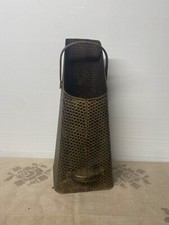 Ancien sceau à charbon en fer