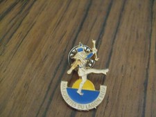 PINS  MAJORETTES DU LAGON BLEU