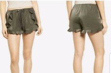 woman Soprano Olive Green Shorts Size M. pre-owned 