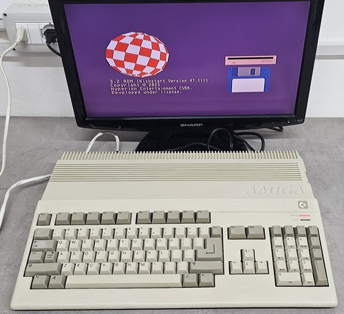 Commodore amiga 500 - commodore, avec