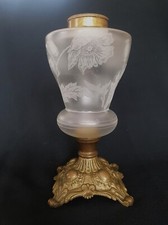 LAMPE A PETROLE BRONZE SIGNE -VERRE GIVRE-DECOR  GRAVE-FLEURS PAVOT ART NOUVEAU