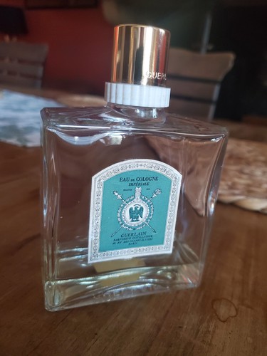 Flacon vide eau - , de