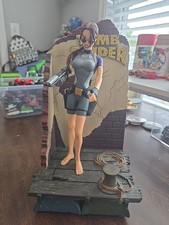 Tomb Raider Lara Croft in Wet