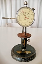 ancien micromètre de table à