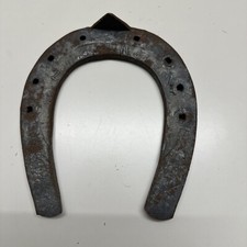 beau et ancien Fer à cheval 820 g, 16 cm x 15 environ, voir photos