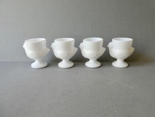 4 coquetiers en verre opalin