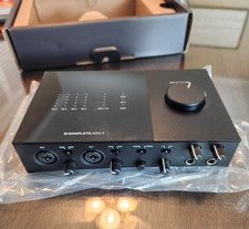 Komplete Audio 6 MK2