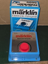 Appareil de conduite électronique Märklin 6699 dans sa boîte d'origine