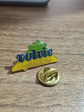 (T2) PINS PIN'S VOLVIC BASE VOLVIC AVENTURES avec attache