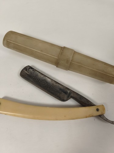 Ancien rasoir coupe - , choux