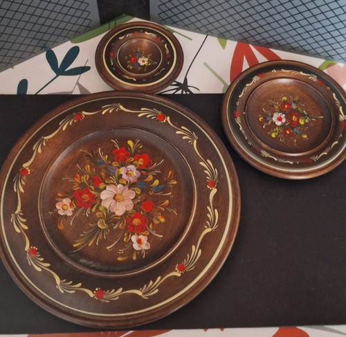 Lot assiettes en bois - assiettes,