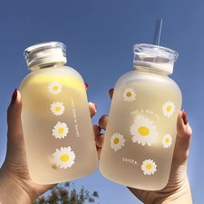 Bouteille d'eau de jus de lait