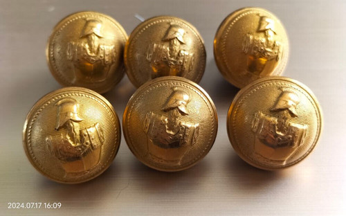 Military lot 6 - military.,