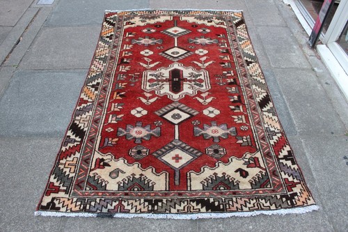 Tapis oriental laine rouge - tapis,