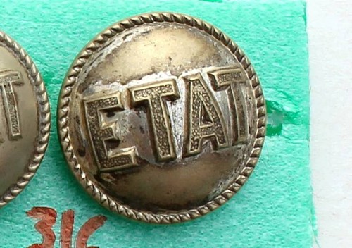 Bouton uniforme ancien etat - bouton,
