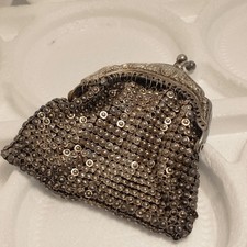 Ancien porte-monnaie en maille