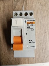 INTERRUPTEUR DIFFÉRENTIELLE MERLIN GÉRIN ID' CLIC 30 mA 40A TYPE AC ref  23160 