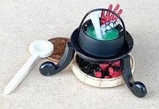 Maison de Poupées Sorcières Halloween Métal Chaudron Avec OS & Feu 1:12 Échelle