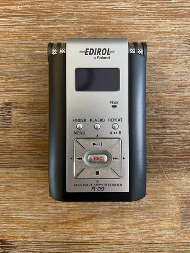 Edirol roland 09 voice - by,