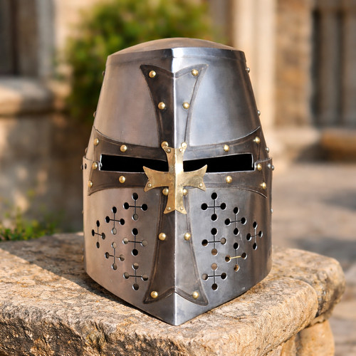 Grand casque chevalier en - grand,