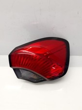 Feu arriere principal droit