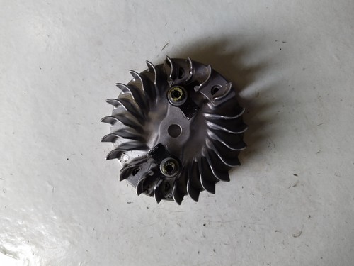 Volant magnetique pour - ,