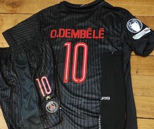 Superbe kit  football Taille 8