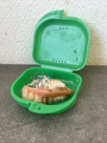 Ancien dentier haut - ancien, dent