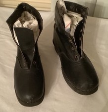 Rare paire de galoches enfant