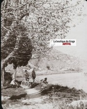 Fontaine-de-Vaucluse, vélos, photo ancienne plaque de verre, positif 8,5x10 cm