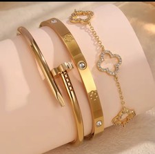 Beautiful Trio Bracelet 18 K