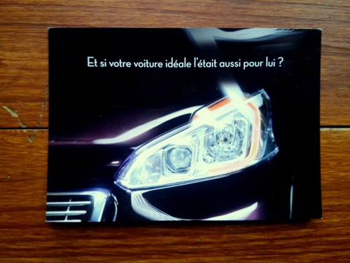 Peugeot 208 raffinement - peugeot, xy