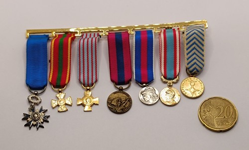 Lot miniatures médailles - lot,
