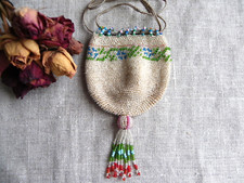 ANCIEN SAC DE BAL, AUMONIÈRE, PORTE LOUIS EN SABLÉ DE PERLES - DÉBUT XXème