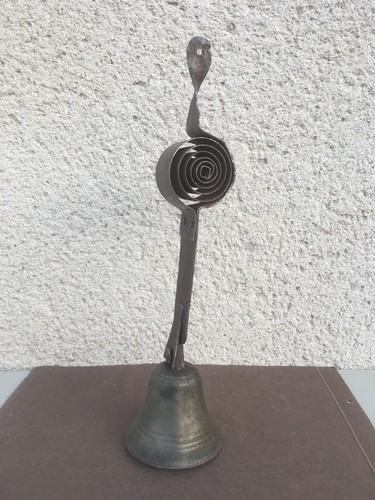 Ancienne cloche clochette - ancienne,