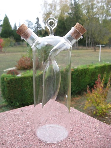 Huile vinaigre verre - &,