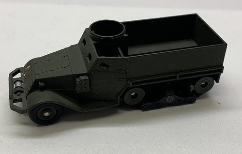 Dinky toys half - toys, 822
