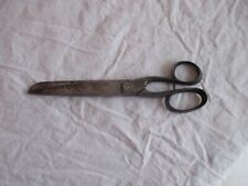 Ancienne paire de ciseaux