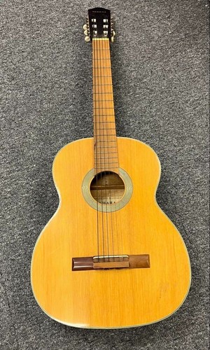 Yamaha classic guitar - classic,
