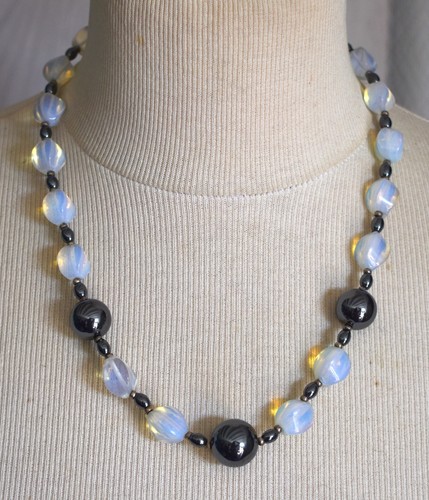 Collier perles opalescente - collier,