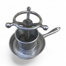 Ancienne presse à jus de