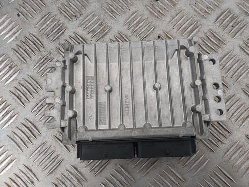 Calculateur moteur renault - calculateur,