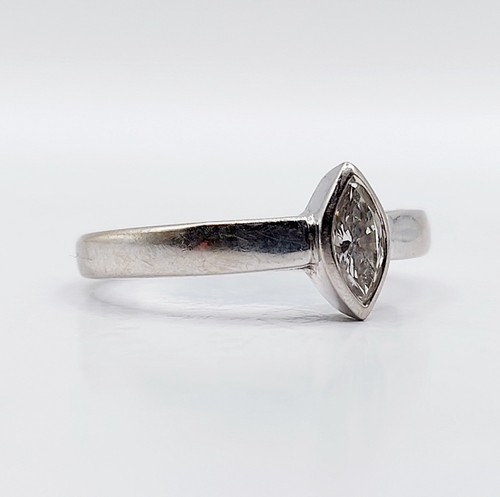 Bague solitaire blanc - or, 18k
