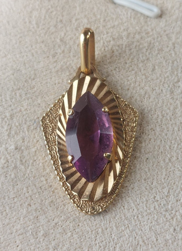 Ancien pendentif pierre - pendentif,,