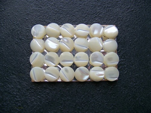 Plaque boutons nacre lot - boutons,