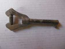 Clé Clef ancienne creuse /