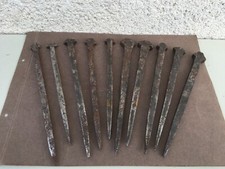 10 anciens grands clous forgés / Clous de charpente / Quincaillerie / Déco