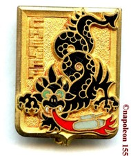 MARINE   L.S.T. " Cheliff  " Batiment de Débarquement fabrication Courtois émail