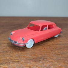 Citroën DS au 1/32 En